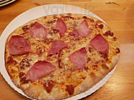 The Pizza Bakery food