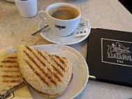 Dinatale Cafe food