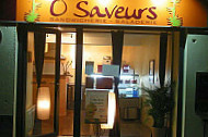 " O Saveurs " outside