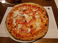 Farina Artisan Pizza food