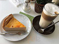 Cafe Kreislauf food