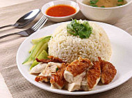 Woh Kee Chicken Rice food