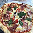 Pizzeria Le Napoli food