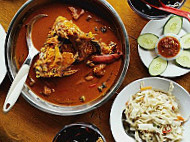 De'gulai Fish Head Curry food