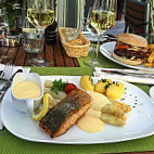 Restaurant Redelsheimer food