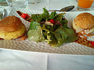 Restaurant La Braise sur l'ile du Saussay food