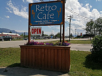 Retro Cafe outside