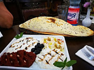 Damaskus Holzkohlengrill food