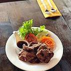 Thai Season Cafe and Restaurant food