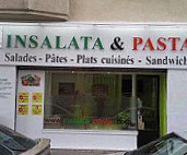 Insalata & Pasta outside