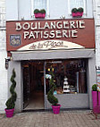 Boulangerie De La Place outside