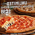 Wow Pizza food