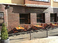 Weinhaus & Restaurant Hahnenhof inside