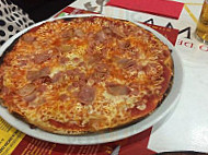 Pizzeria La Roma food