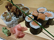 Yumei Sushi food