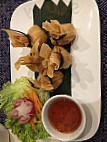 Thara Thai Restaurant food