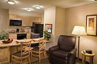 Candlewood Suites Lakewood food