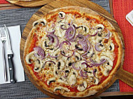 DaCapo Osteria & Pizzeria food