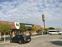 Mcdonald's Ciudad De La Imagen outside