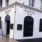 Vatel Chantilly outside