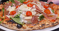 Piatto Neapolitan Pizzeria food