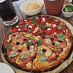 Mosto Pizzteria food