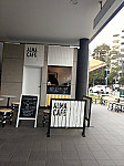 Alma Cafe outside