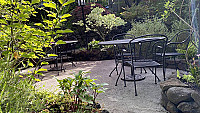 Hearsay Restaurant Lounge and Garden inside
