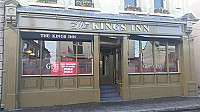 Kings Inn outside