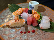 Sushi Fu food