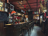 Seven Star's Pub inside
