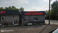 Chuckwagon Restaurant outside