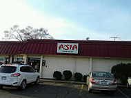 Asia Chow Mein outside