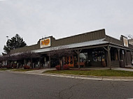 Cracker Barrel Old Country Store outside