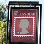 The Queens Head Sheet outside