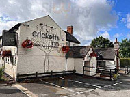 Cricketts Inn outside