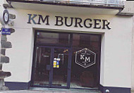 Km Burger inside