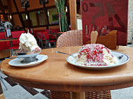 Eis Cafe Venezia food