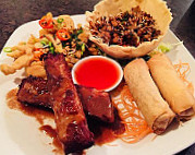 Wau Asian Cuisine food