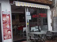 Beti Prest Restauration Rapide inside
