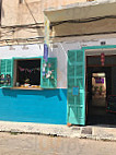 3 Marias Cafe Tienda outside