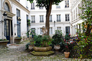 Residence & Spa Le Prince Regent outside