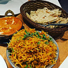 Moti Mahal Delux food