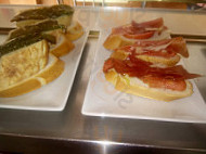 Cafe- 3 Infantes food