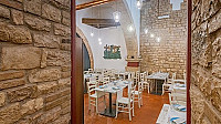 La Taverna Del Pescatore inside