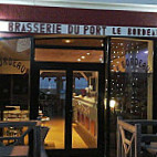 Brasserie Du Port Le Bordeaux inside