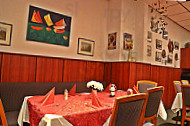 Fischrestaurant Vareler Hafen inside