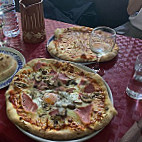 La Grotta Pizzaria Italiana food