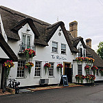 Red Lion - Grantchester outside