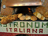 Gastronomia Italiana inside